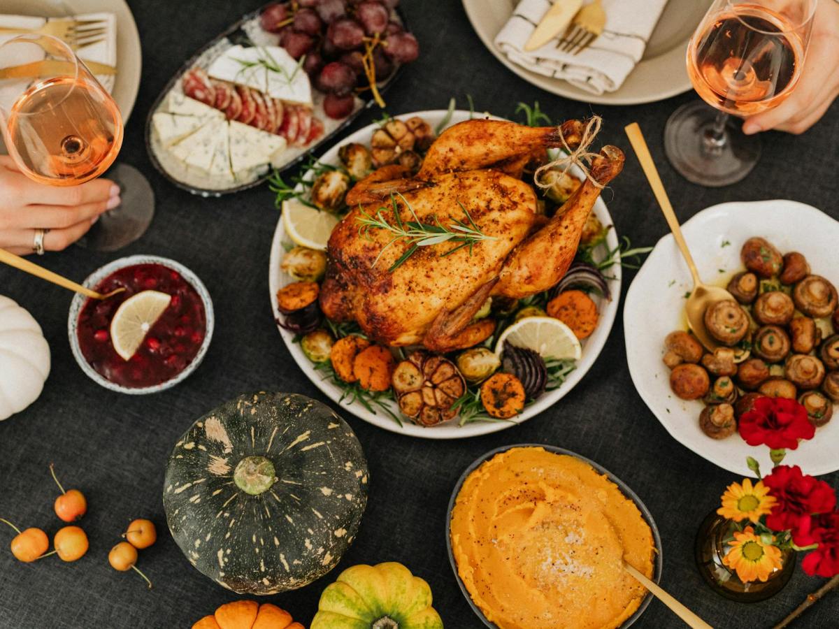 Healthy Holiday Eating: Practical Management&nbsp;Tips