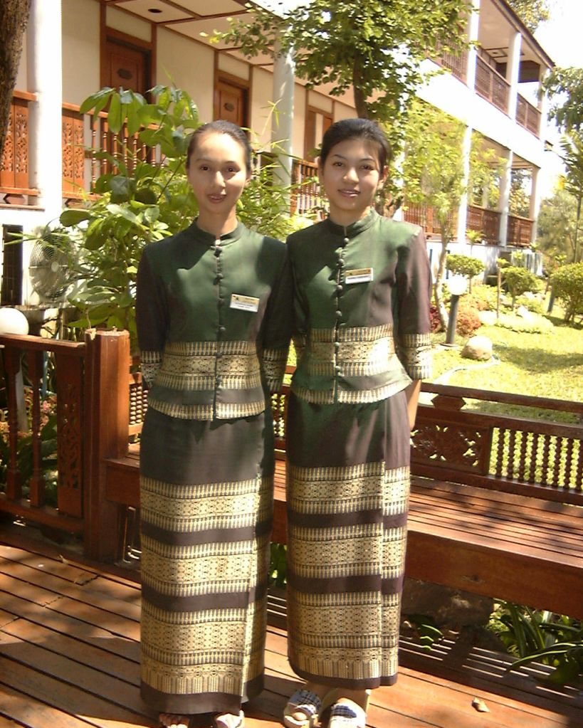 two women in Thai dress